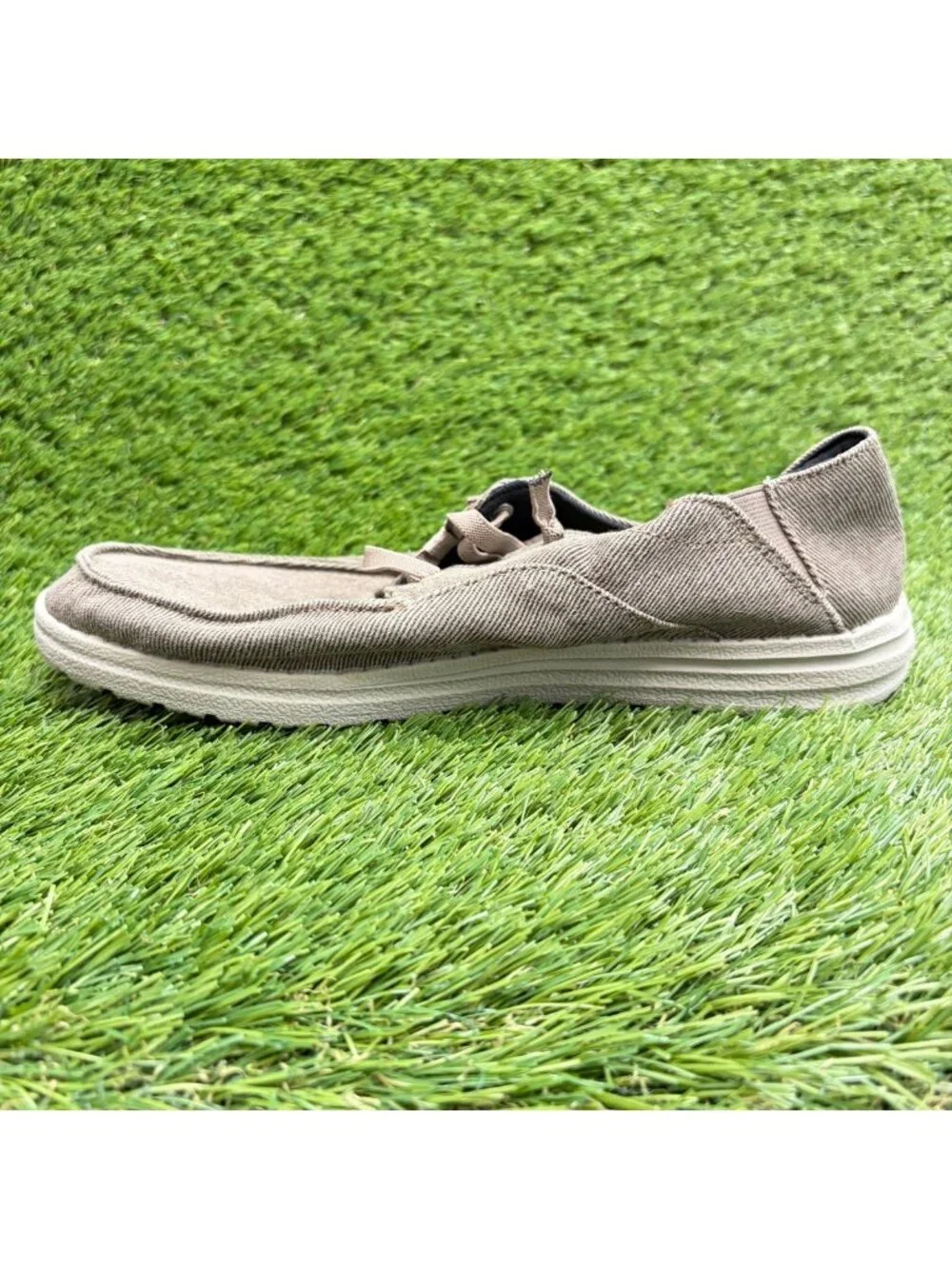 Skechers please review
